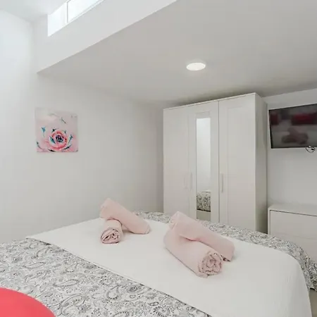 Casa Blanca F10 With Sea View