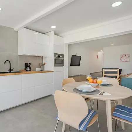 Casa Blanca F10 With Sea View Порис-де-Абона